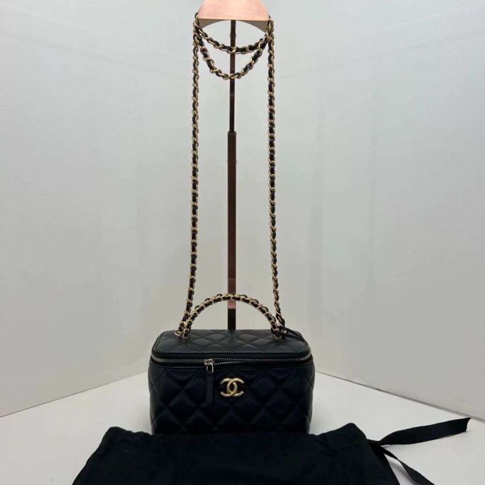 Chanel Women Pre-Loved Bag Very Good Condition